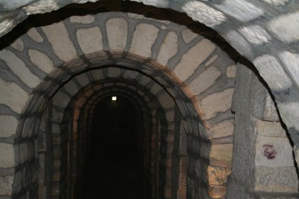 Catacombs of Paris 01
